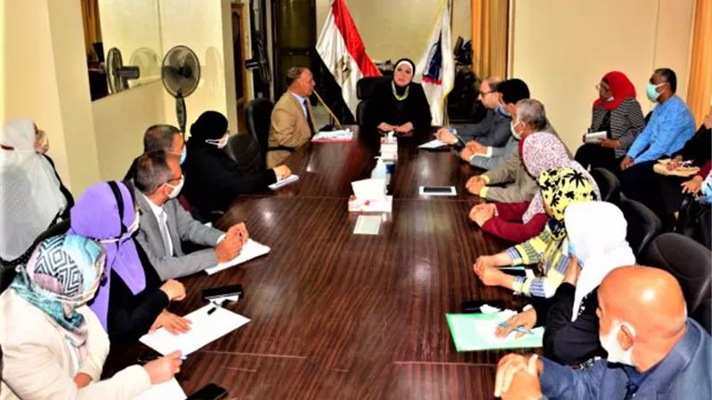 نيفين جامع: توفير العمالة الفنية الماهرة للصناعة المصرية ركيزة أساسية لتوطين التكنولوجيا الحديثة