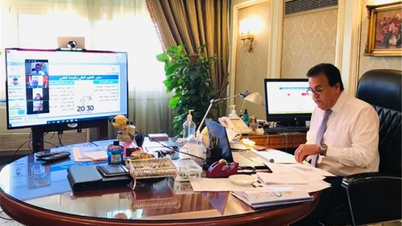 وزير التعليم العالي يشارك في فاعليات اليوم الثالث من الجلسات النقاشية التي تنظمها وزارة التخطيط