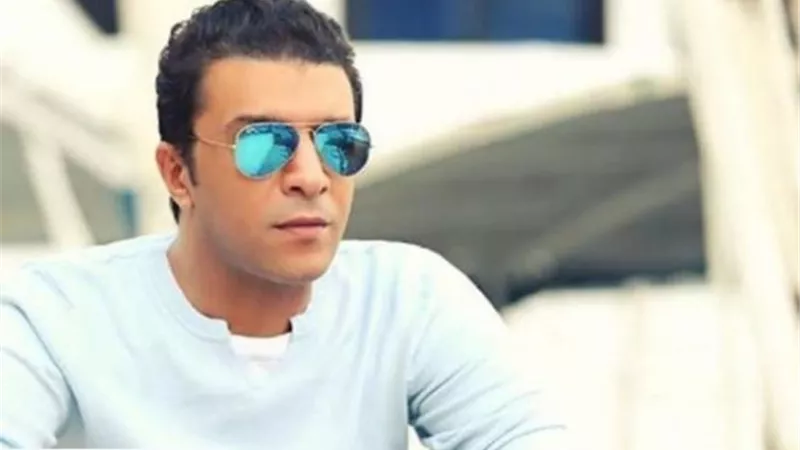 تطورات خطيرة فى الحالة الصحية لعائلة مصطفى كامل بعد إصابتهم بكورونا