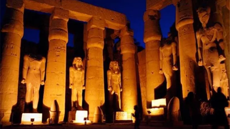 بدء عروض الصوت والضوء بالكرنك مساء اليوم بتخفيضات ٥٠%