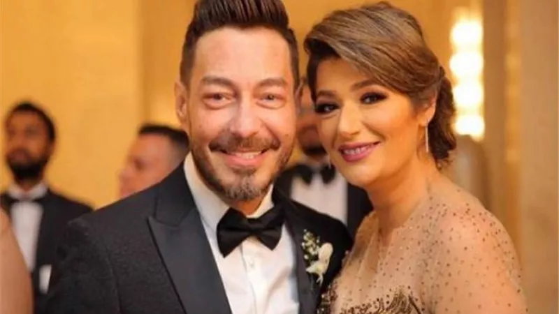 أحمد زاهر يتغزل في زوجته يوم ميلادها: حبيبتي أم بناتي