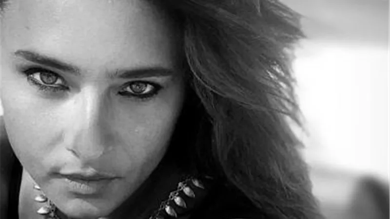 قبل أيام من زواجها.. نيللى كريم بـ ”لوك” مميز عبر ”انستجرام”