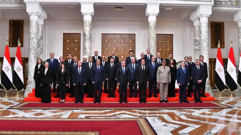 استقالات بالجملة لـ الوزراء الجدد من شركات القطاع الخاص والسر في «تضارب المصالح»