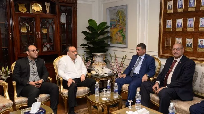 محافظ أسيوط يستقبل رئيس جامعة أسيوط الجديدة التكنولوجية وعميد الكلية المصرية الألمانية للتكنولوجيا