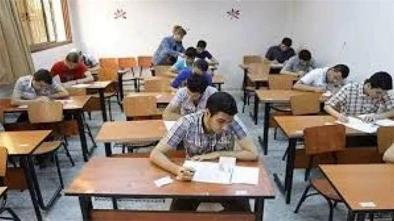 تأثيرات المقارنة بين الطلاب في الثانوية العامة.. خبير تربوي يحذر