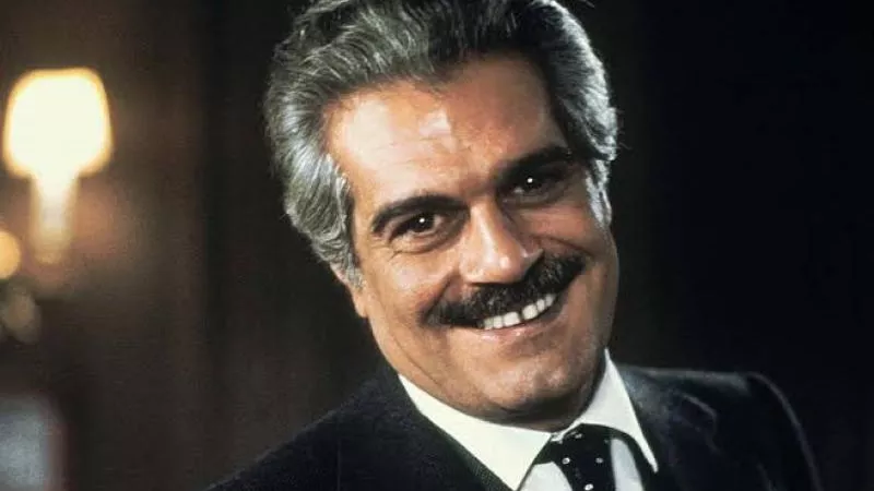 عمر الشريف.. مسيرة نجم عالمي خسر ثروته ودخل السجن بسبب القمار