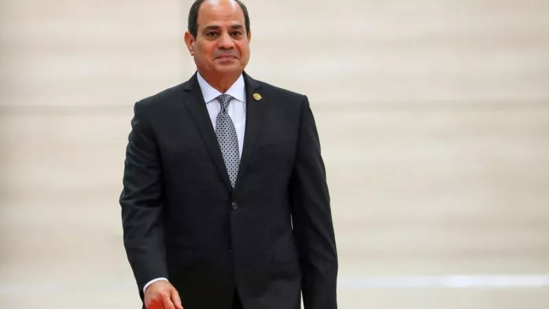 الرئيس السيسي يستقبل رئيس صربيا وقرينته بقصر الاتحادية (فيديو)