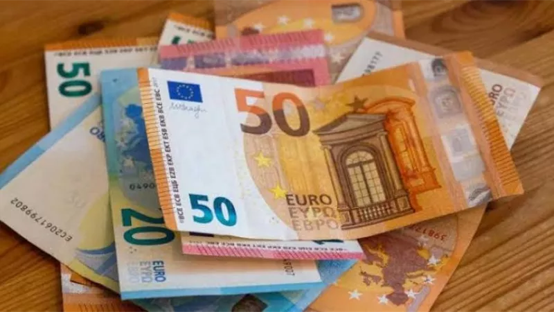 سعر اليورو اليوم السبت في الختام.. استقرار تام