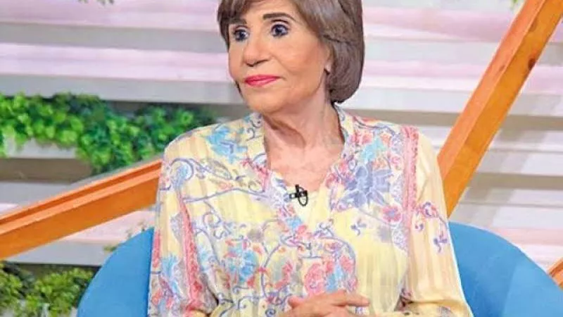 الزعيم كان له فضل عليها وصلة قرابتها بكريم عبدالعزيز .. مسيرة سميرة محسن