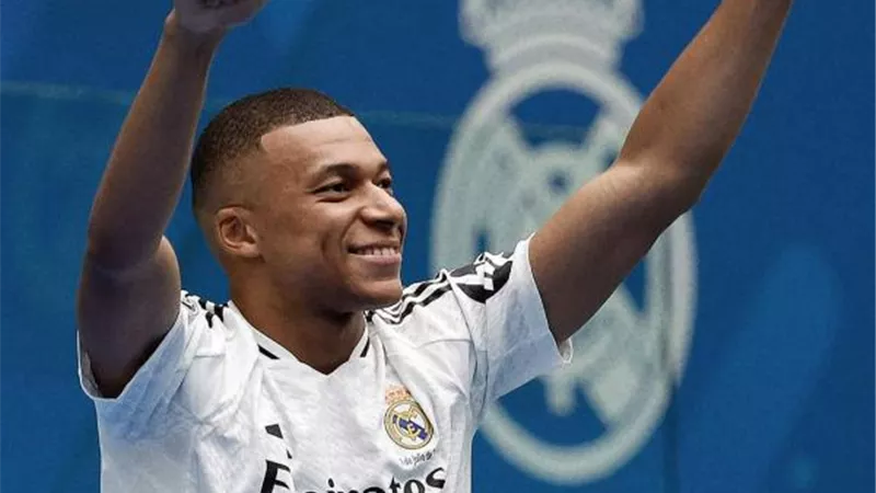 تصريحات مثيرة من «مبابي» في مؤتمر تقديمه لاعب لريال مدريد