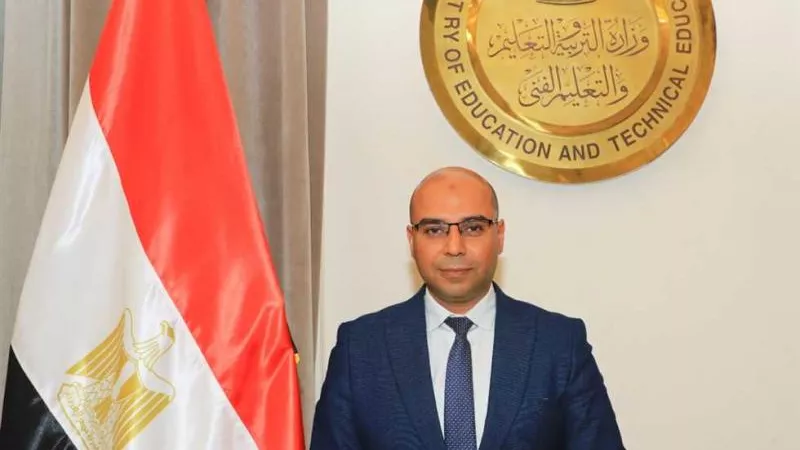 تفاصيل ضبط طالب ثانوية عامة يغش باستخدام المحمول في امتحان الديناميكا 2024