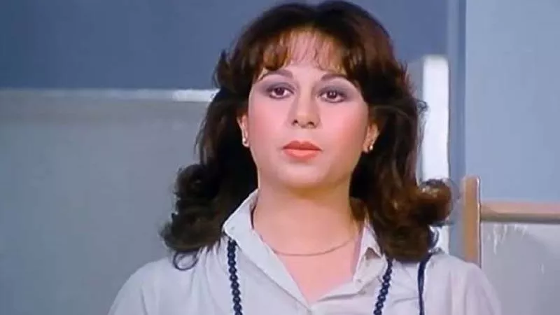 سمية الألفي في عيد ميلادها..رحلة  حب وخيانة مع فاروق الفيشاوي وأسرار زيجات متعددة