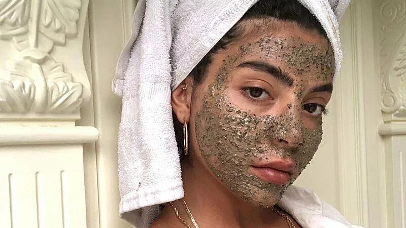 ”اهتمي بنفسك”.. وصفات طبيعية لبشرة نضرة وناعمة في فصل الصيف