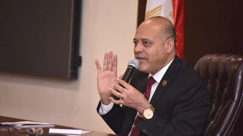 برابط التسجيل.. طرح 300 وظيفة من وزارة العمل للفتيات برواتب مجزية