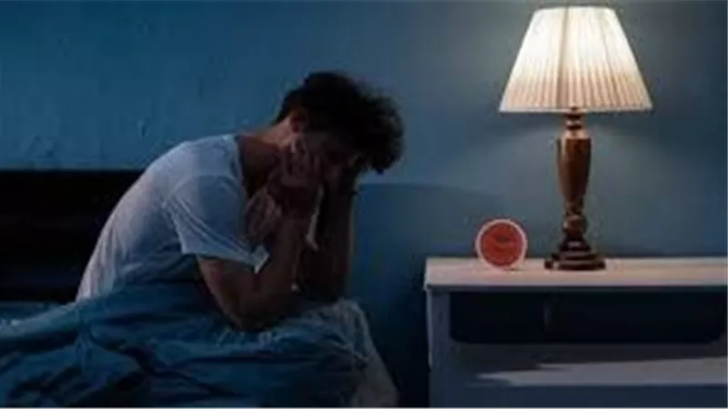 أسرار اكتئاب الليل.. كيف يؤثر الظلام على مزاجك وطرق التغلب عليه؟