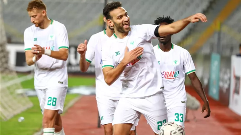 صلاح محسن وميدو جابر يقودان المصري أمام الأهلي في الدوري
