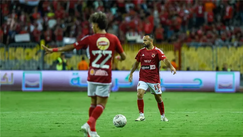 فرص تتويج الأهلي بلقب الدوري المصري بعد تصدر جدول الترتيب وتعادل بيراميدز 