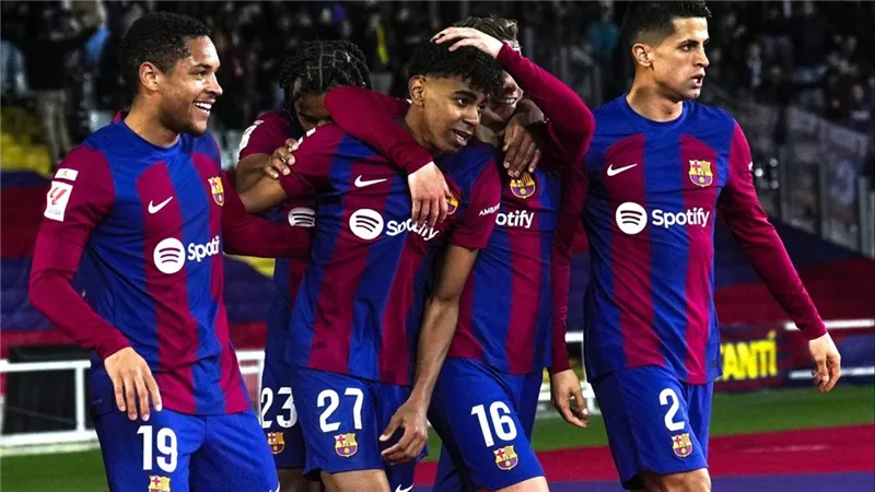 أبرزها الكلاسيكو الودي.. قائمة برشلونة في معسكر أمريكا ومواجهة ريال مدريد