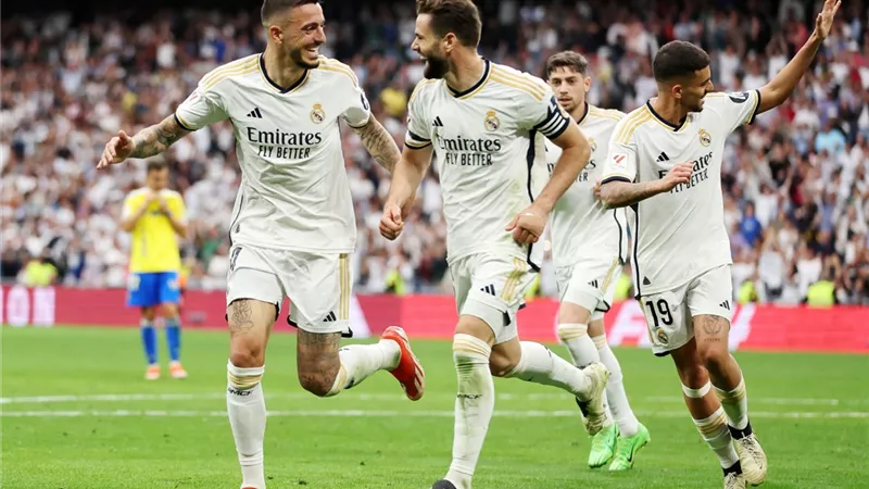 موعد مباراة ريال مدريد ضد برشلونة استعدادا للموسم الجديد.. والتشكيل المتوقع 