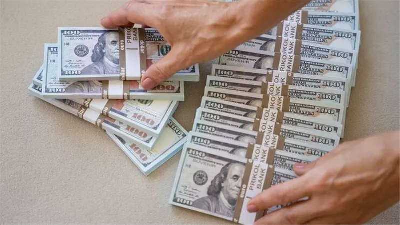 سعر الدولار اليوم بختام التعاملات.. الأخضر يرتفع
