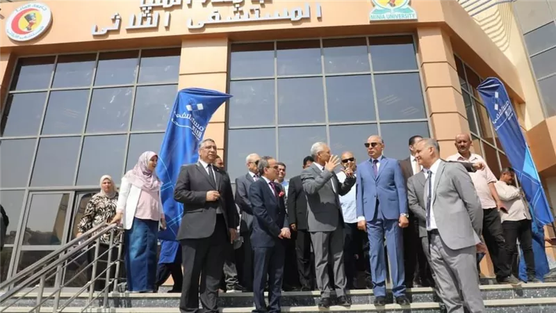 محافظ المنيا يتفقد مشروعات تطوير القطاع الصحي الجامعي ويوجه بتسريع الإنجاز