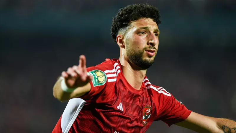 موقف وسام أبوعلي من معسكر الأهلي بتونس استعدادا للموسم الجديد 