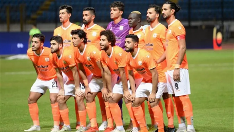 فاركو يحفز لاعبيه بمكافئة مالية قبل مواجهة الزمالك بالدوري