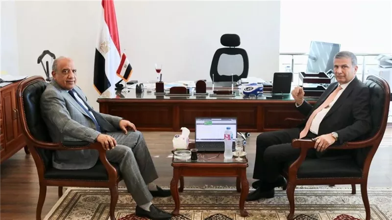 مباحثات بين «الكهرباء» و«الزراعة» حول أوضاع مزارع الدواجن وتأمين التغذية الكهربائية