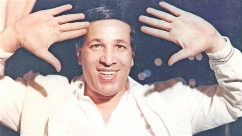 ملك الخروج عن النص.. لماذا اعتذر سعيد صالح عن 