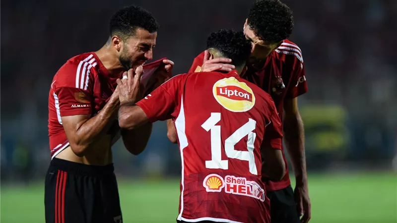 نجم الأهلي يطلب الرحيل بعد نهاية إعارته.. الاسم مفاجأة 
