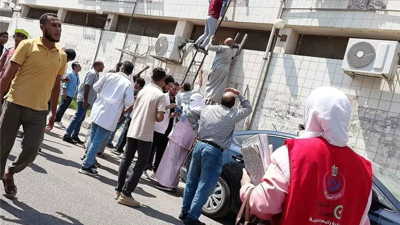نقل أطفال الحضّانات ومرضى الرعاية.. تفاصيل حريق مستشفى السادات المركزي