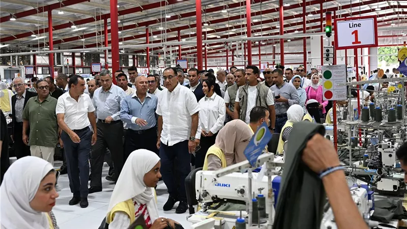 التفاصيل الكاملة لجولة رئيس الوزراء في مصانع الإسكندرية اليوم 