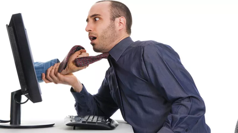 اتبعها.. نصائح لحماية نفسك من الابتزاز الالكتروني