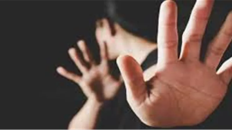 منشد ديني ومدرب تنمية بشرية.. من هو محفظ القرآن المتحرش بالفتيات؟
