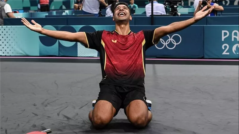 رسالة خاصة من عمر عصر للجماهير بعد انسحابه من أولمبياد باريس 2024