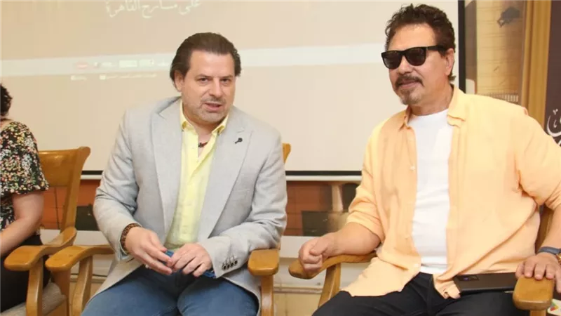 مهرجان المسرح القومي.. ندوة وحفل توقيع كتاب الدكتور عاطف عوض