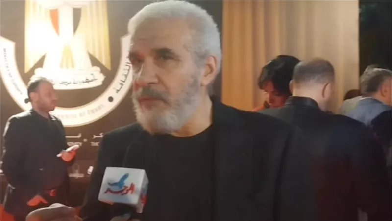 مفيد عاشور ل الموجز : المهرجان القومي للمسرح عرس وسميحة أيوب أيقونة  وأستعد لمسرحية جديدة