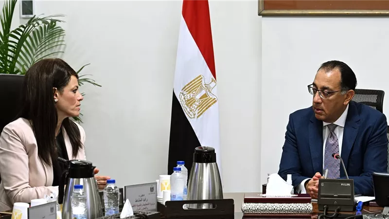 استفاد منها 11 مليون صعيدي.. رئيس الوزراء يُتابع مشروعات المبادرة الرئاسية حياة كريمة