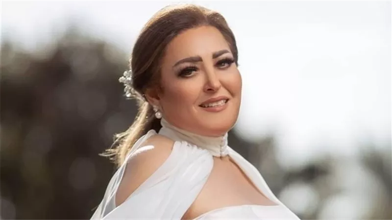 نهال عنبر تطمئن جمهورها بعد جراحة الكتف وتكشف عن الشائعات