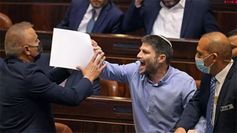 وزير المالية الإسرائيلي : يجب على إسرائيل اغتيال نصر الله