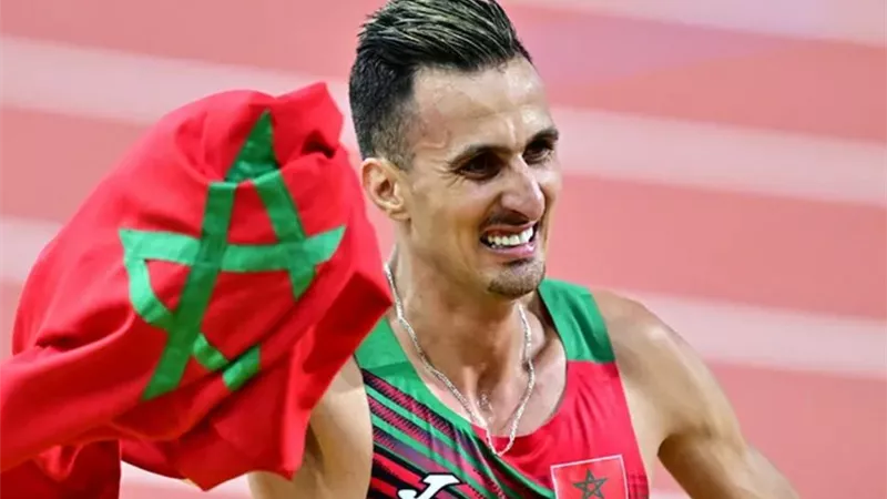 المغربي سفيان البقالي يتوج بذهبية 3000 متر موانع بـ أولمبياد باريس 2024