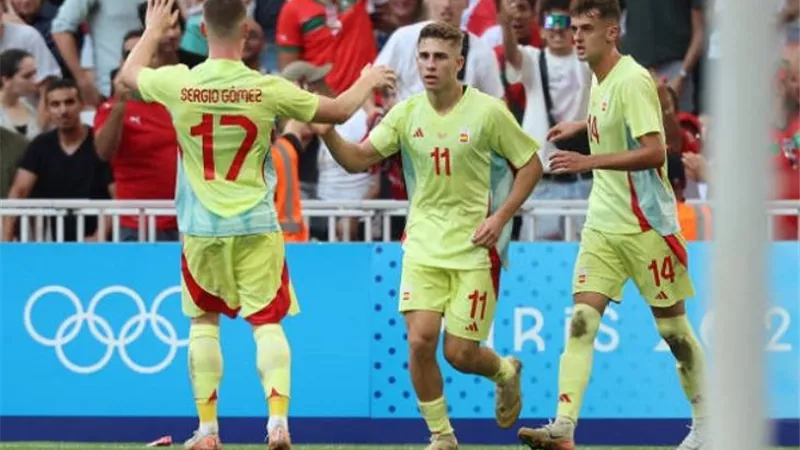 منتخب إسبانيا يتوج بذهبية أولمبياد باريس 2024 بالفوز علي فرنسا 5-3 