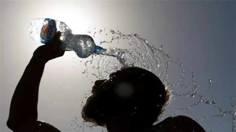 حالة الطقس اليوم : أمطار على 7 مناطق ودرجات الحرارة تصل إلى 44 درجة  