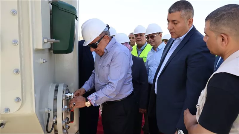 تفاصيل تركيب أول محول بمحطة الربط المصري السعودي بمدينة بدر