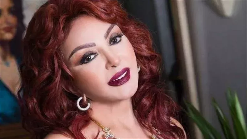 نبيلة عبيد تلهب السوشيال ميديا بتهنئتها لإيمان خليف لفوزها في أولمبياد باريس