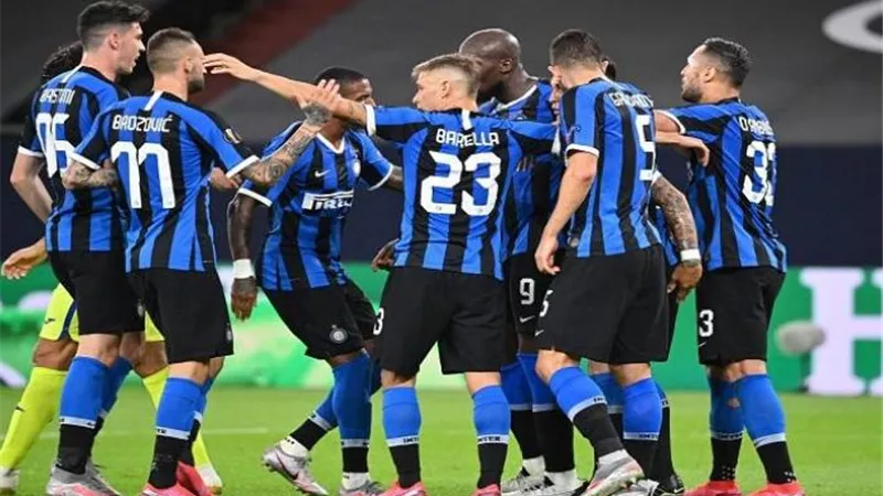 دوري الأبطال.. انتر ميلان يتقدم ضد أرسنال بهدف في الشوط الأول