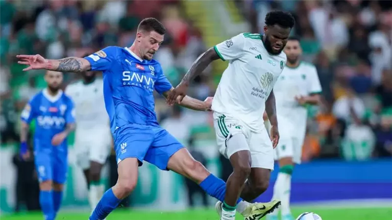 الهلال يفوز على أهلي جدة ويتأهل لنهائي السوبر السعودي