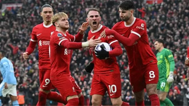 صلاح ضد مرسي.. موعد مباراة ليفربول ضد إيبسويتش تاون في الدوري الإنجليزي