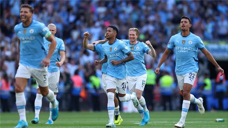 ورطة تواجه مانشستر سيتي في الدوري الإنجليزي بسبب اللعب المالي النظيف