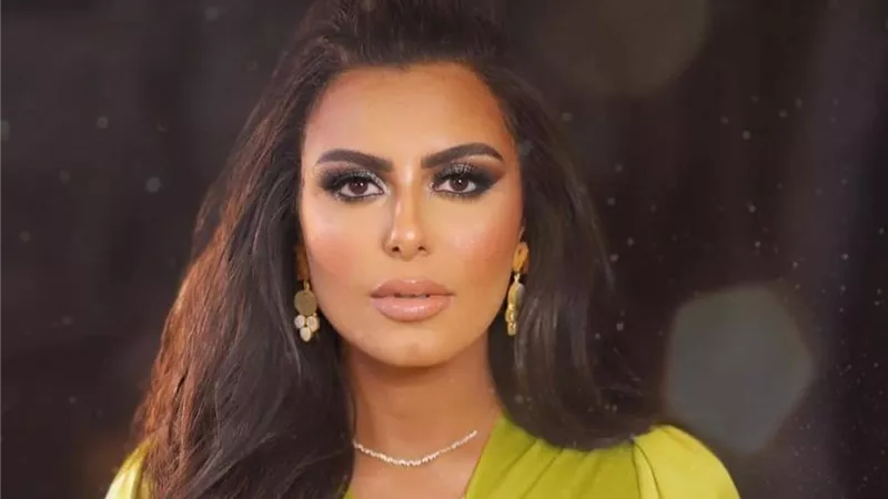 هاجر الشرنوبي تعلق على الظهور الأول لـ مصطفي حسني بعد وفاة والدته